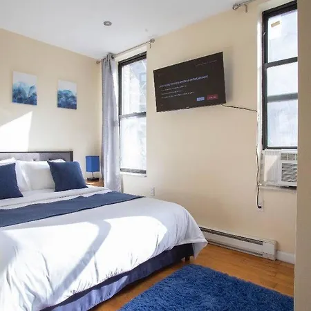 6-Bedroom Apartment By Central Park